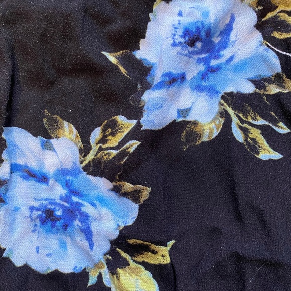 Open Shoulder Bodysuit - Picture 5 of 6